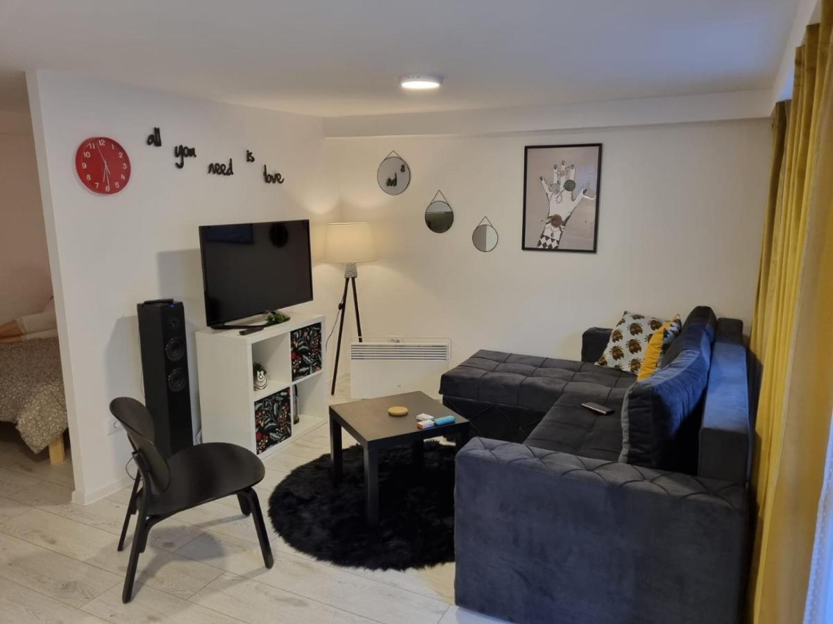 Bowler Hat Apartment Belgrade Luaran gambar