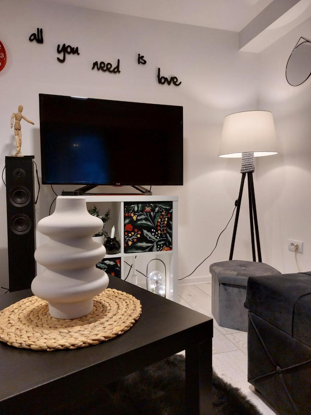 Bowler Hat Apartment Belgrade Luaran gambar
